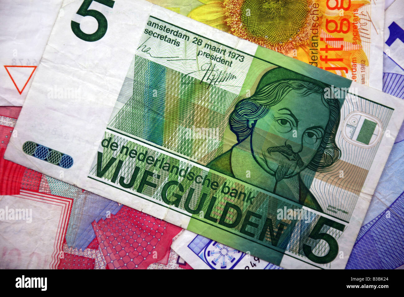Banknotes Of Holland Netherlands The Guilder Dutch Gulden Stock Photo banknotes-of-holland-netherlands-the-guilder-dutch-gulden-stock-photo