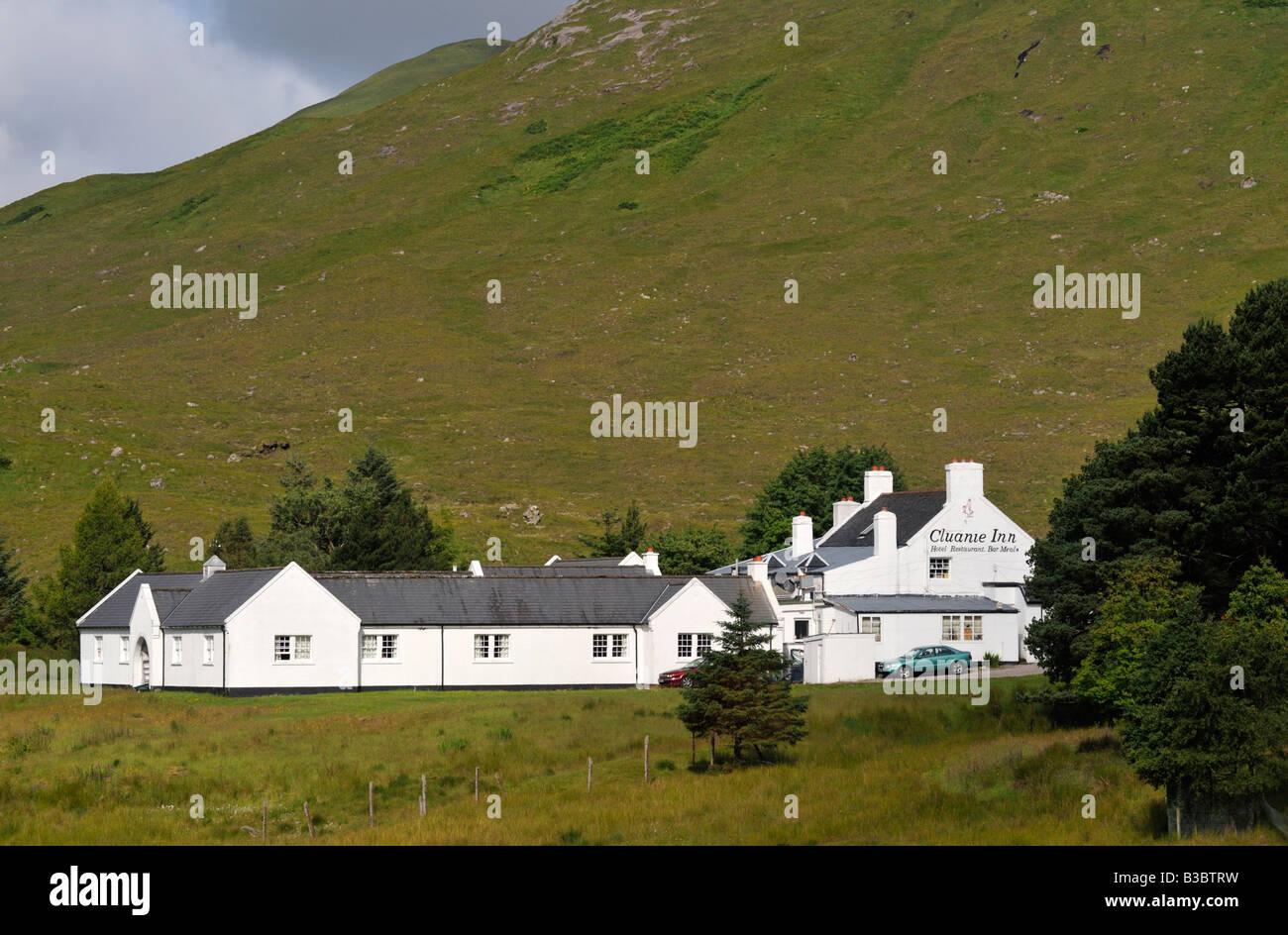 Cluanie inn scotland hi-res stock photography and images - Alamy