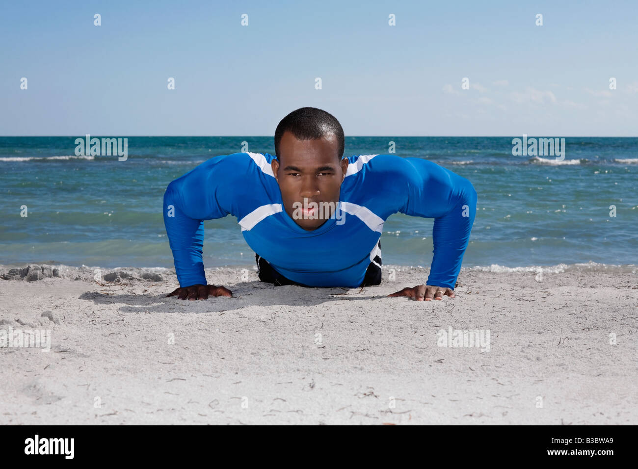 African man doing push ups hi-res stock photography and images - Alamy