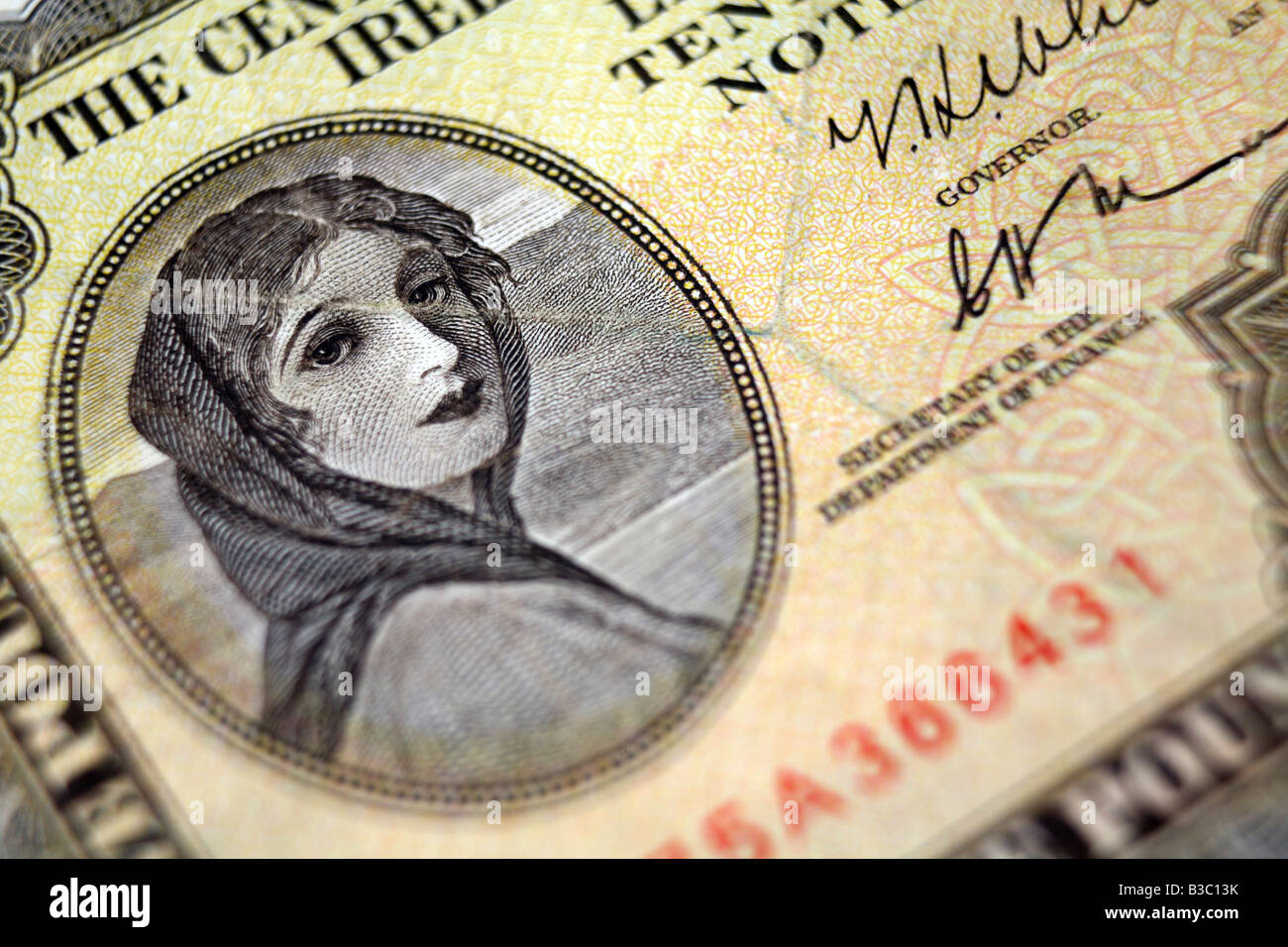 Irish 'Lady Lavery' 5 Pound Note 17th Sept. 1970 Stock Photo