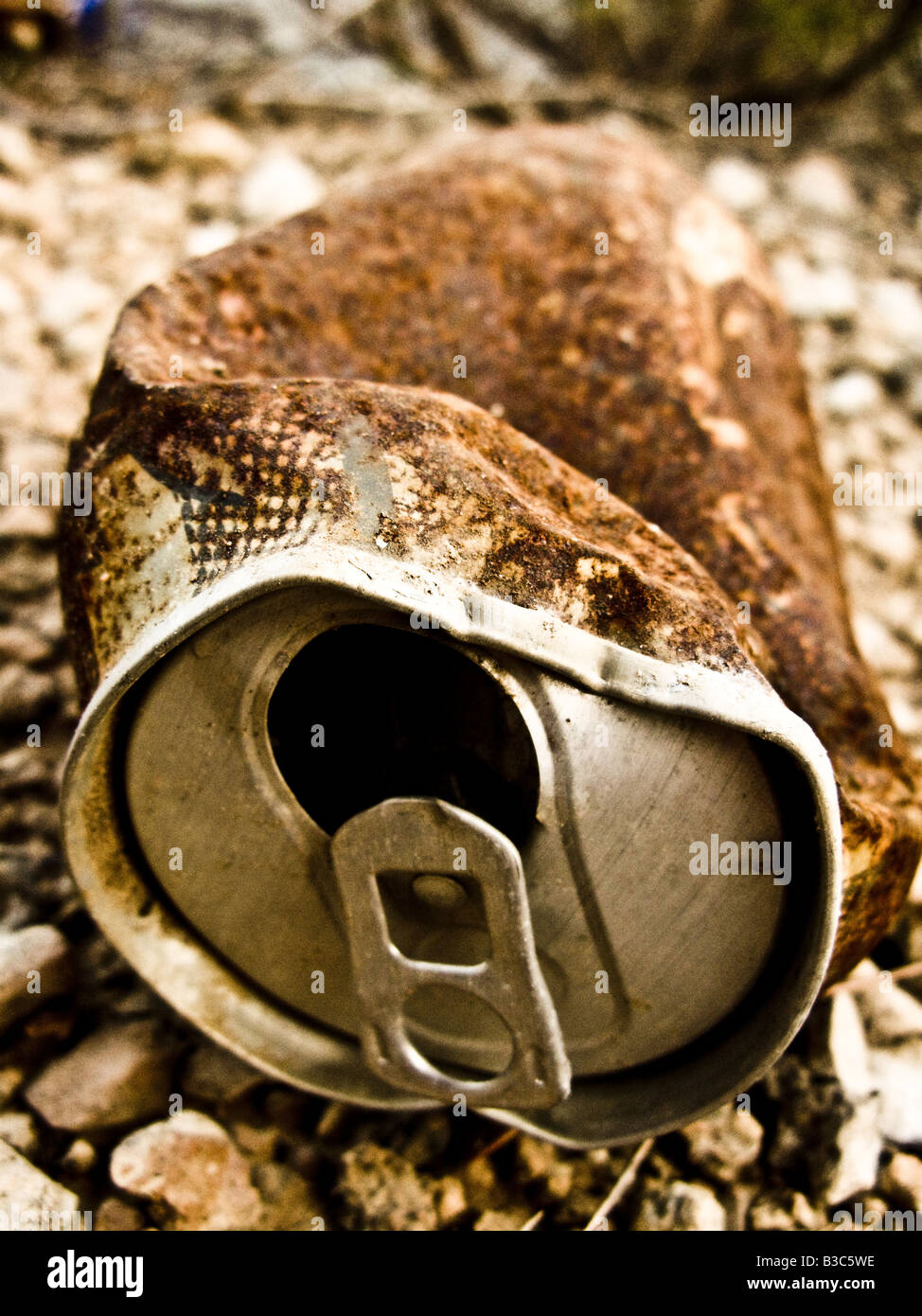 rusted aluminium can Stock Photo Alamy