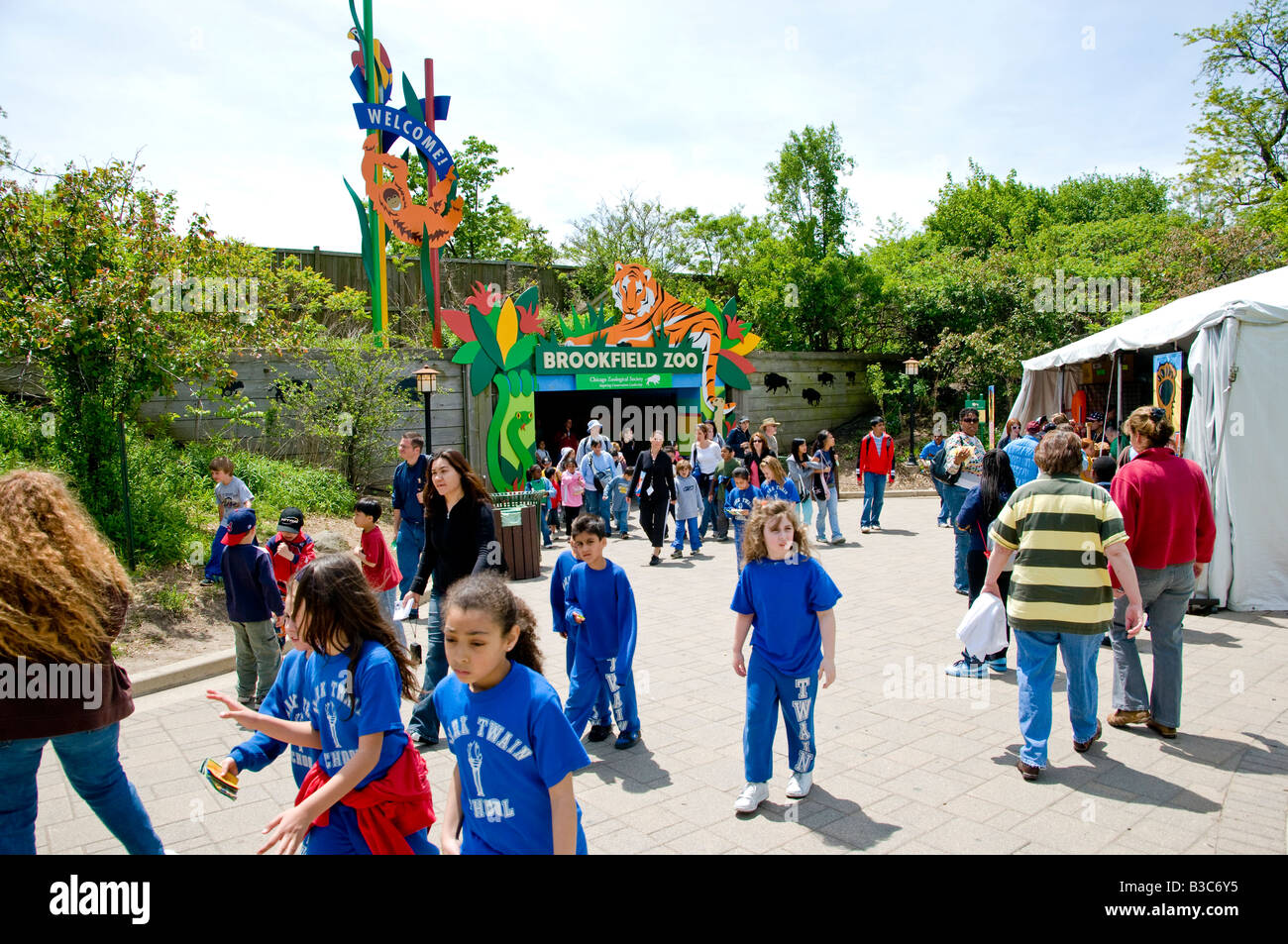 Visitors to Zoo Stock Photo Alamy