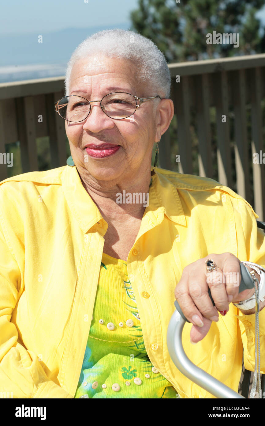 African american senior citizen hi-res stock photography and images - Alamy