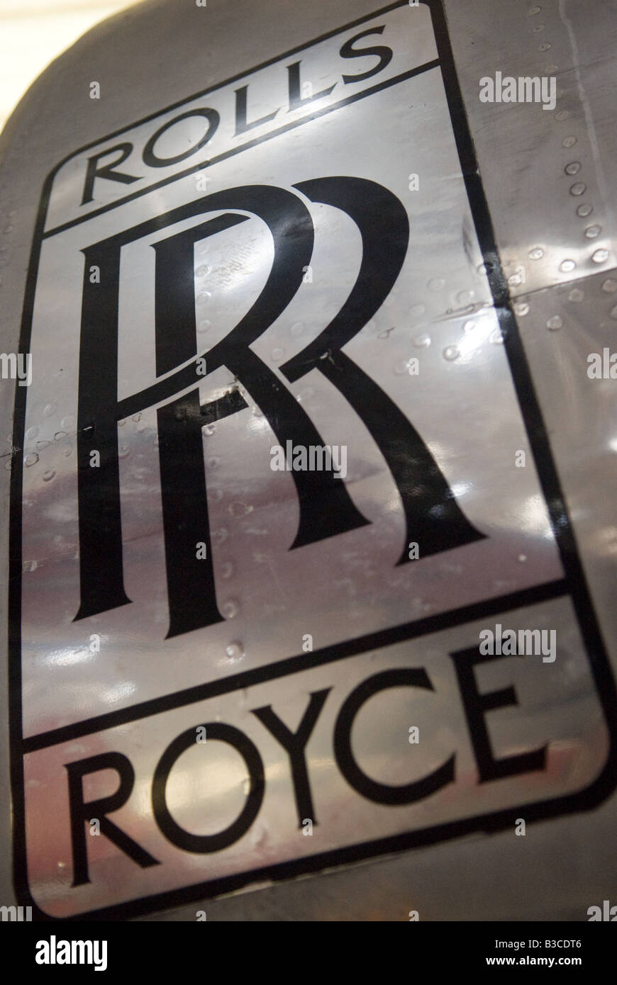 Rolls Royce logo on Jet Engine Stock Photo - Alamy