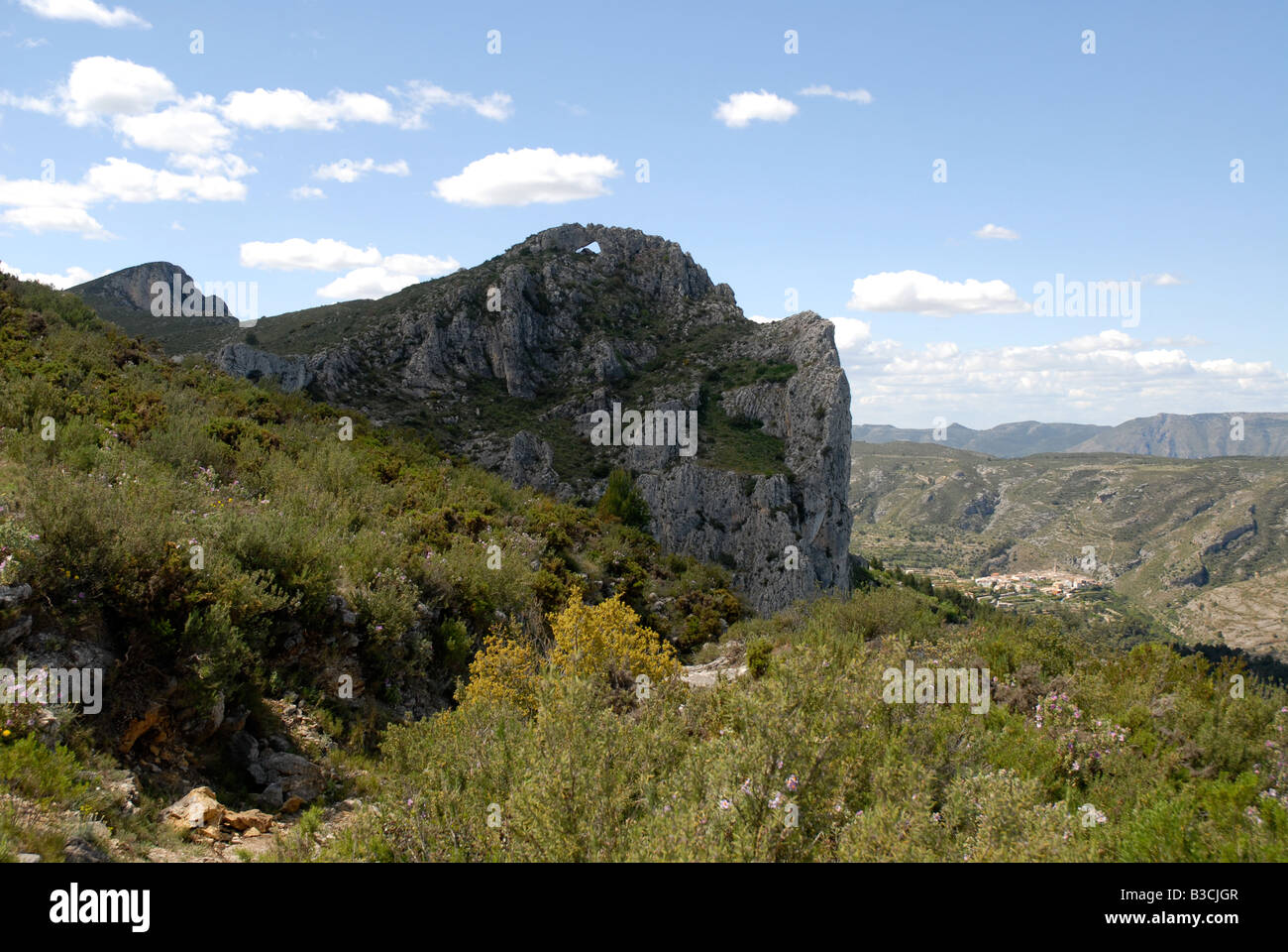 Penal Gros, Forada Rock Arch & Vall de Gallinera, Sierra de la Forada, Alicante Province, Comunidad Valenciana, Spain Stock Photo