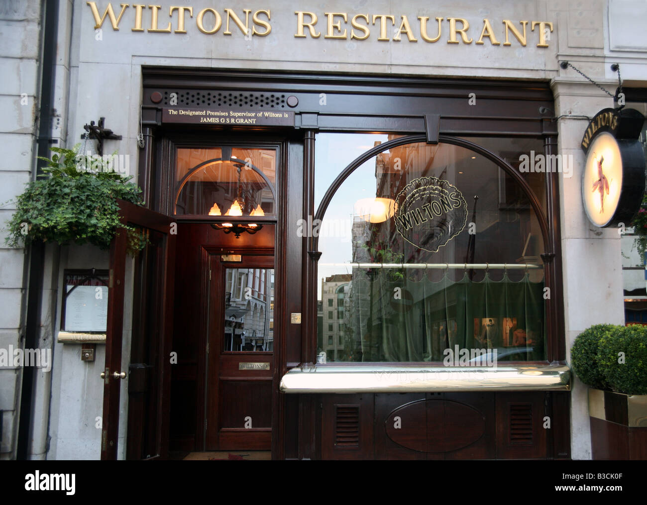 Wiltons Restaurant in Jermyn Street, London Stock Photo