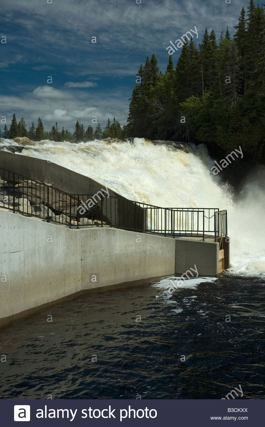 Salmon Fish Ladder Stock Photos & Salmon Fish Ladder Stock Images Alamy