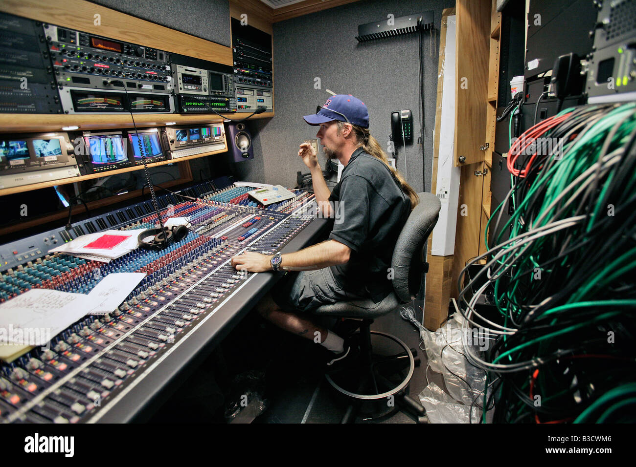 Soundman High Resolution Stock Photography And Images Alamy Soundman High Resolution Stock Photography And Images Alamy
