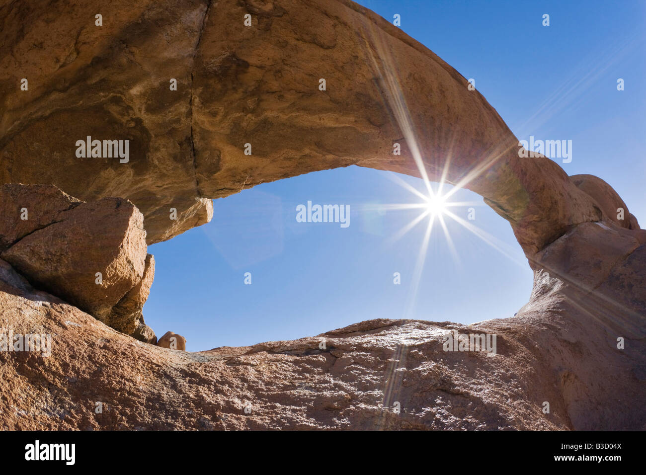 Natural rock arch blue hi-res stock photography and images - Alamy