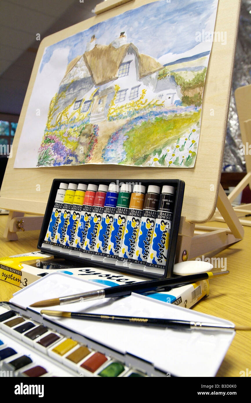 Easel paints hi-res stock photography and images - Alamy