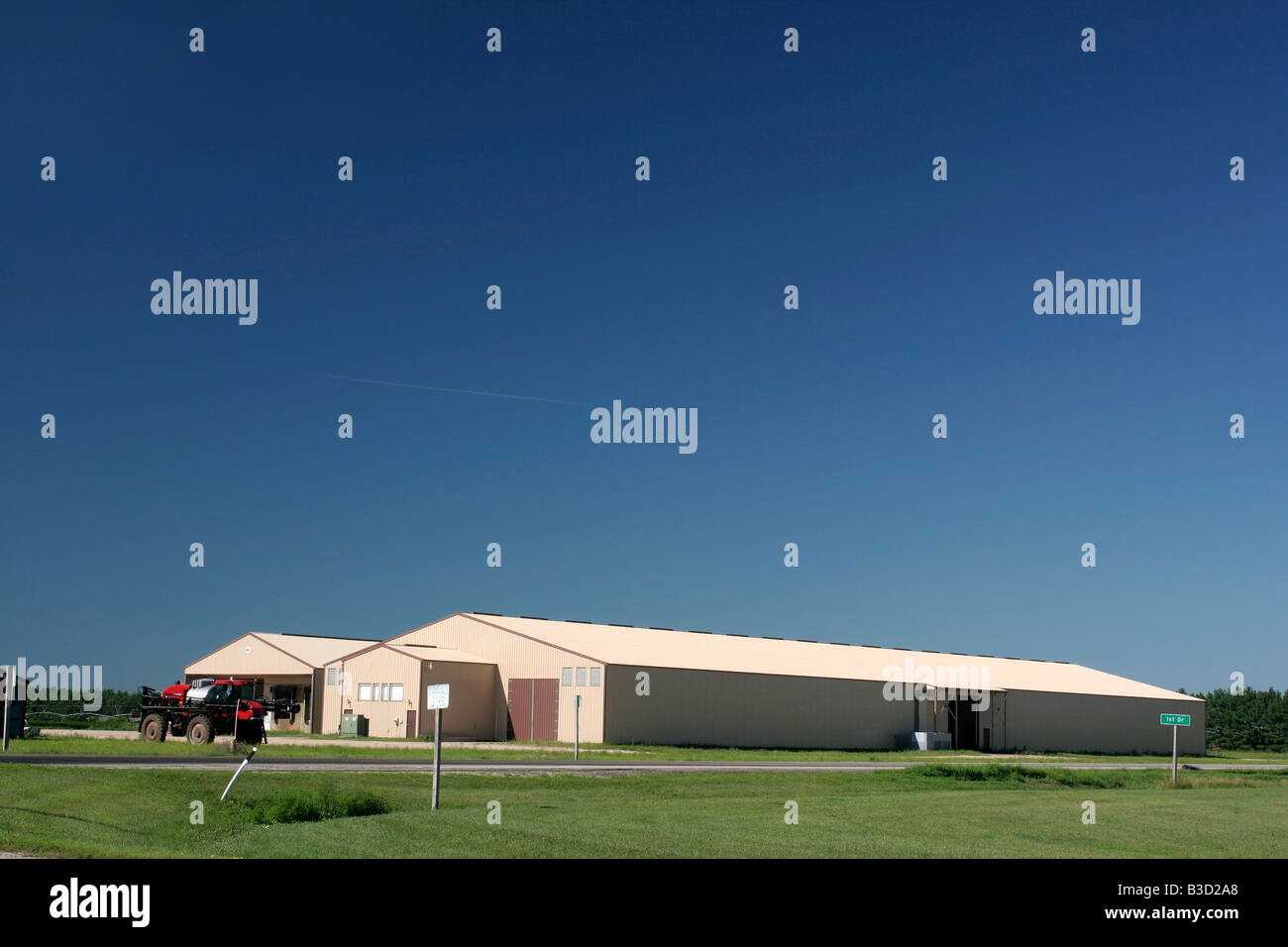 Large potato storage shed in central Wisconsin Stock Photo Alamy