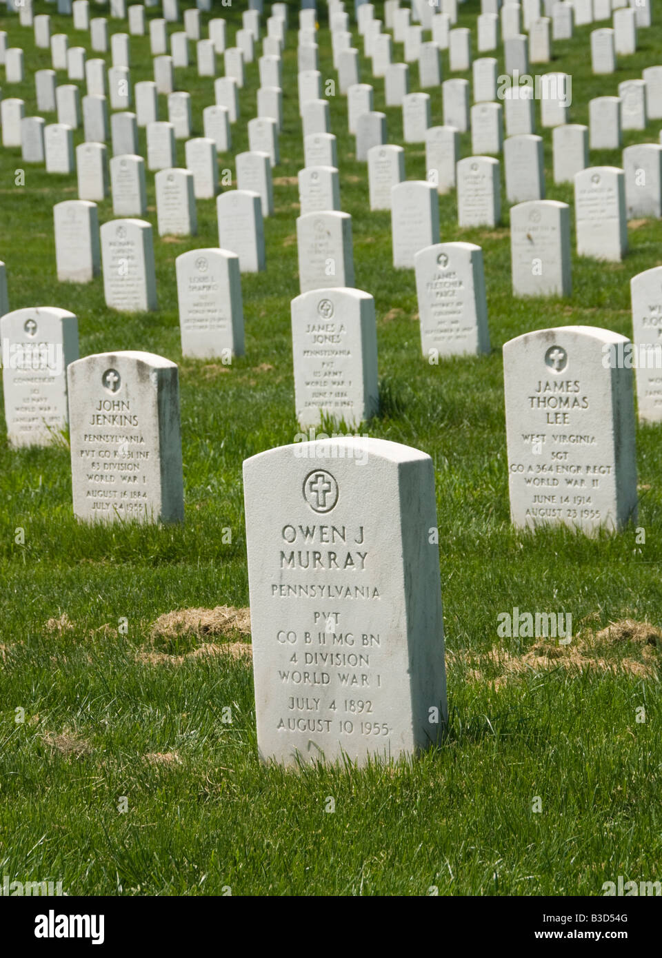 Washington DC USA Arlington National Cemetery white gravestones Photo copyright Lee Foster Photo 32 washdc80592 Stock Photo