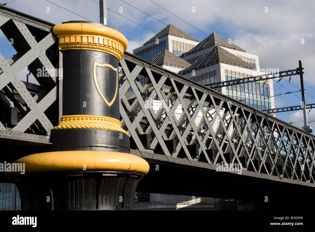 Lattice girder bridge hires stock photography and images Alamy