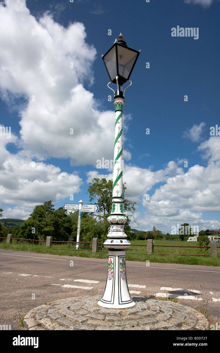 Decorative street lamp hires stock photography and images Alamy