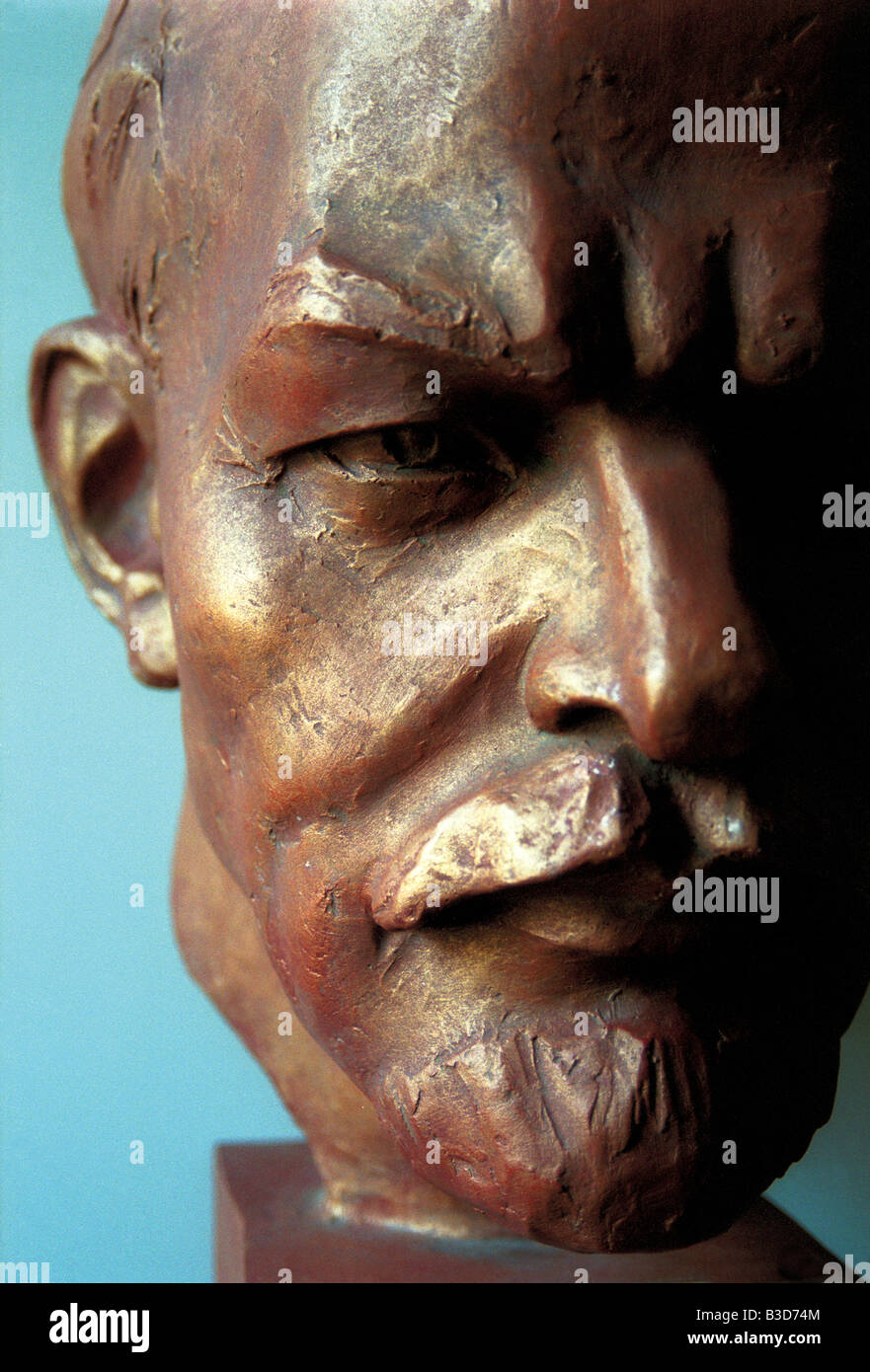 Bronze bust of Vladimir Lenin in the Museum of Communism in Prague, Czech Republic Stock Photo