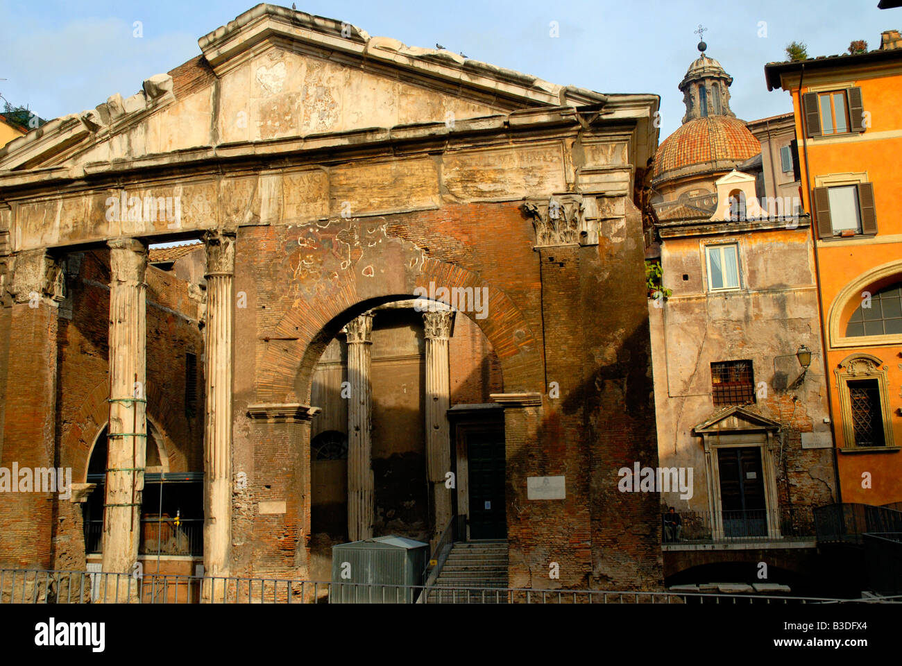 Portico Of Octavia In Rome Italy Formerly The Roman Fish Market Stock Photo Alamy