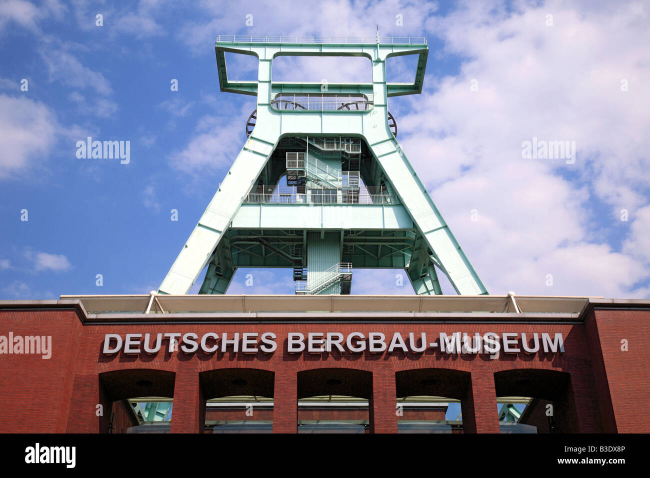Route der Industriekultur, Deutsches Bergbau-Museum, Foerderturm der ehemaligen Zeche Germania in Dortmund-Marten, Bochum, Ruhrgebiet, NRW Stock Photo
