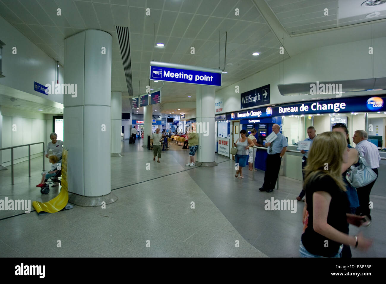 Manchester Airport Terminal 3 Stock Photo Alamy