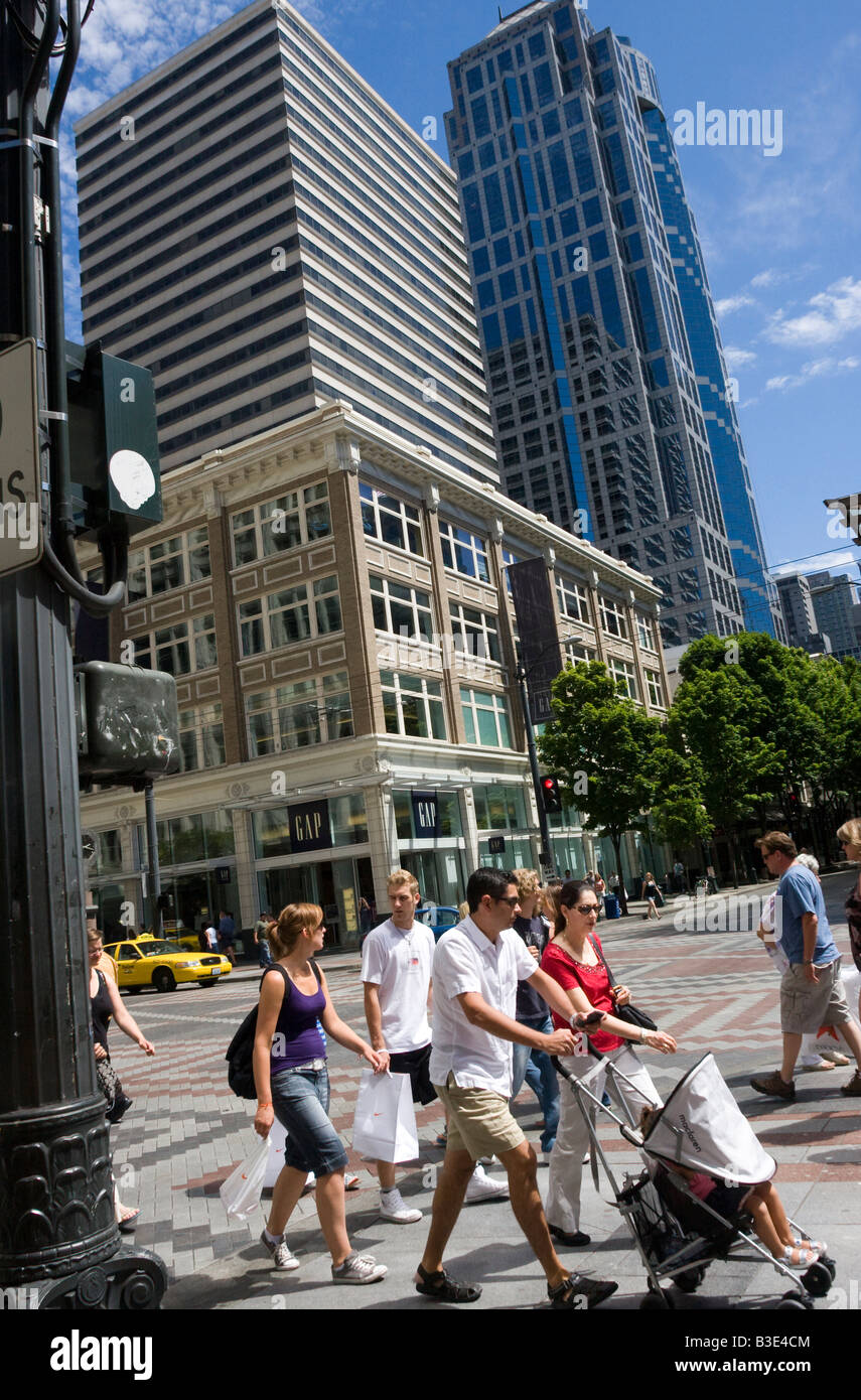 Tourists in Seattle street sunshine Washington State WA USA Stock Photo