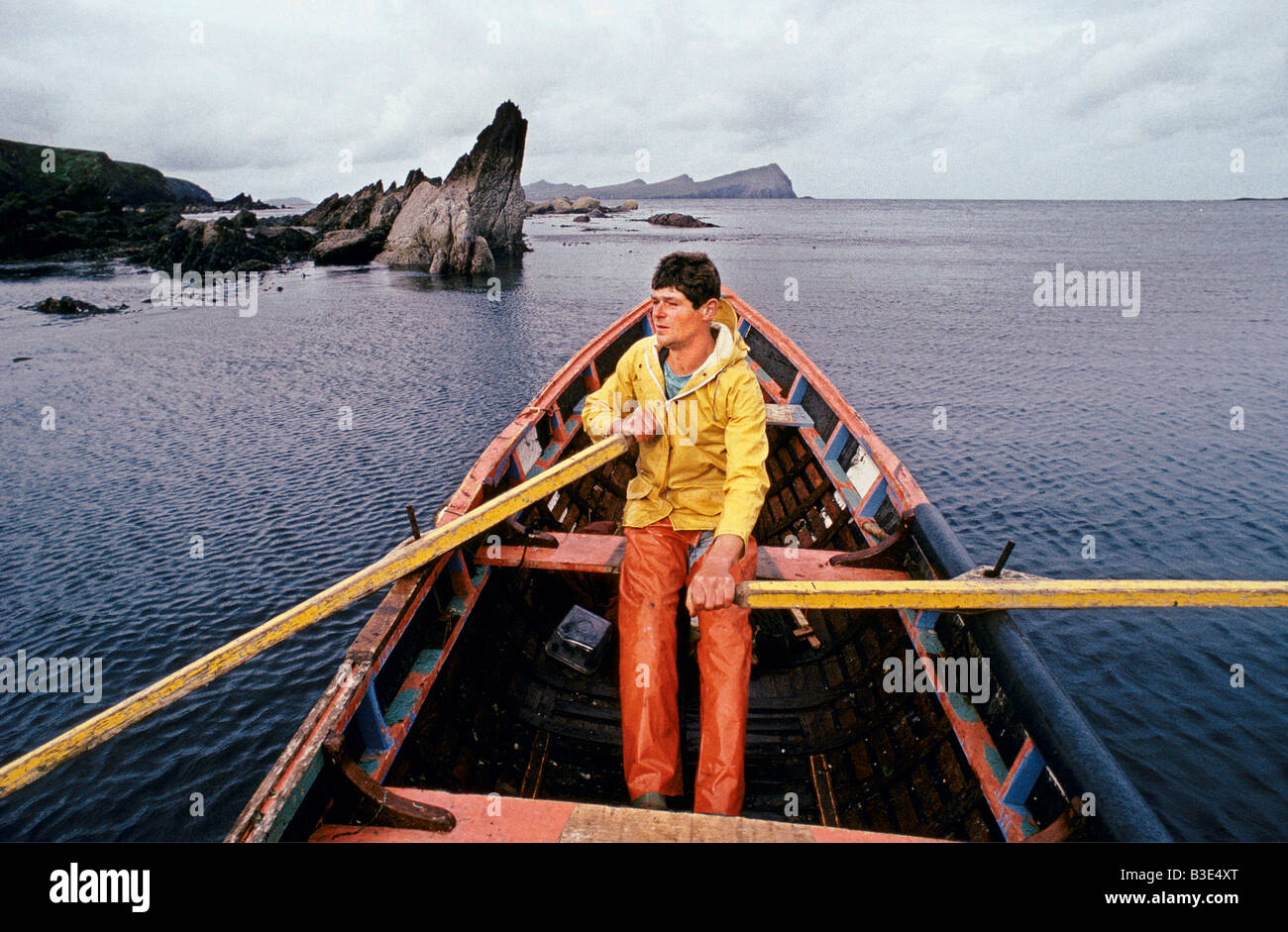 DINGLE PENINSULA FISHING IN A TRADITIONAL CURRAGH BOAT OFF THE DINGLE