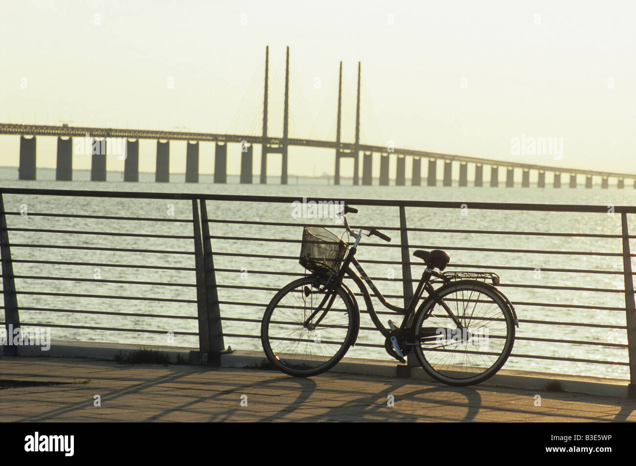 Bike on the viewing platform, Oresund bridge, Malmo, Sweden Stock Photo -  Alamy