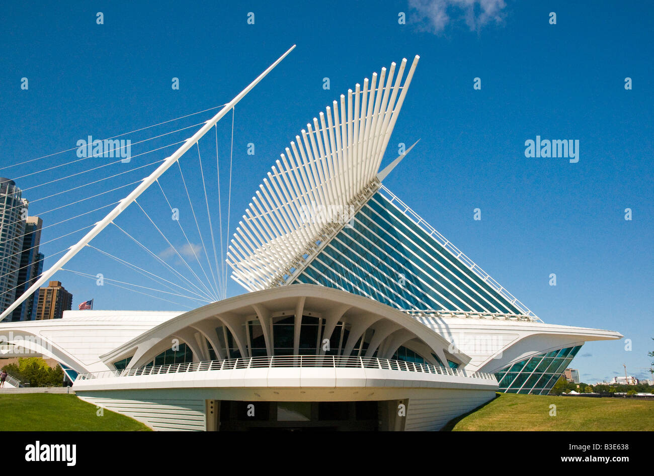 Milwaukee Art Museum Exterior Stock Photo Alamy