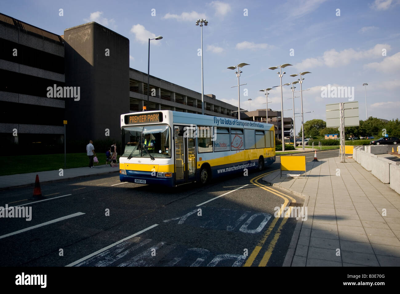 manchester-airport-terminal-3-entrance-arrivals-stock-photo-alamy