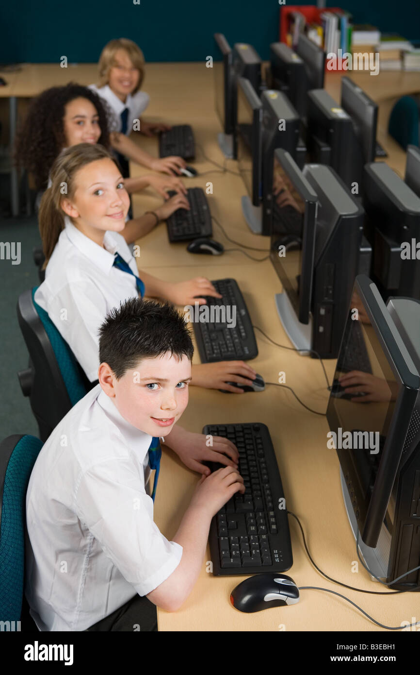 Classroom, computers, uniform hi-res stock photography and images - Alamy