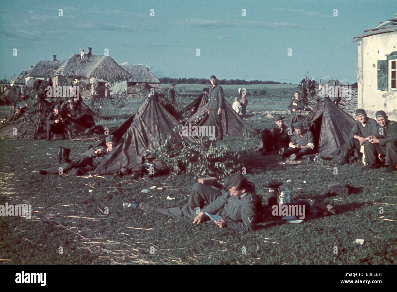 World war ii wwii tent hi-res stock photography and images - Alamy