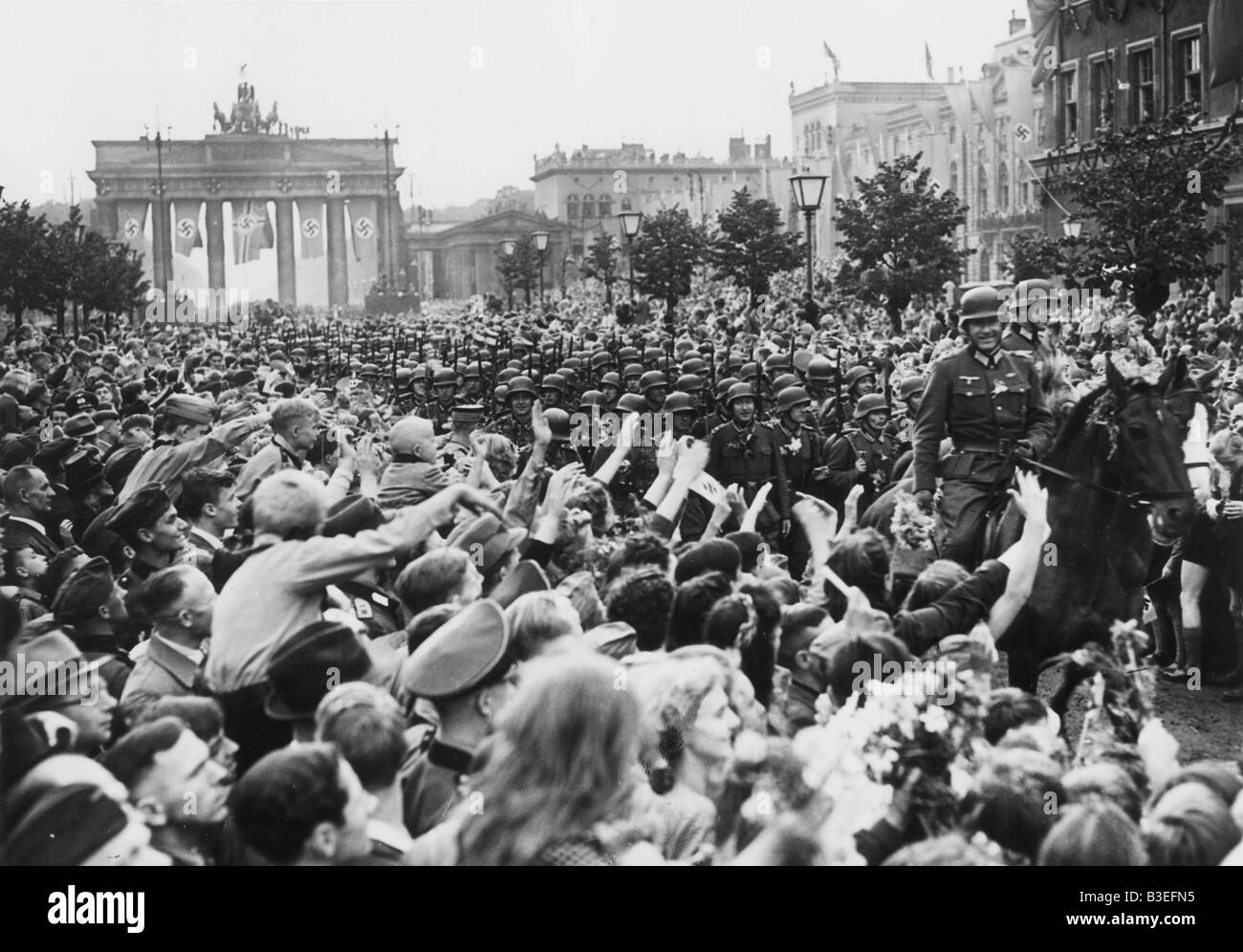 Victory parade / Berlin / 1940 Stock Photo Alamy