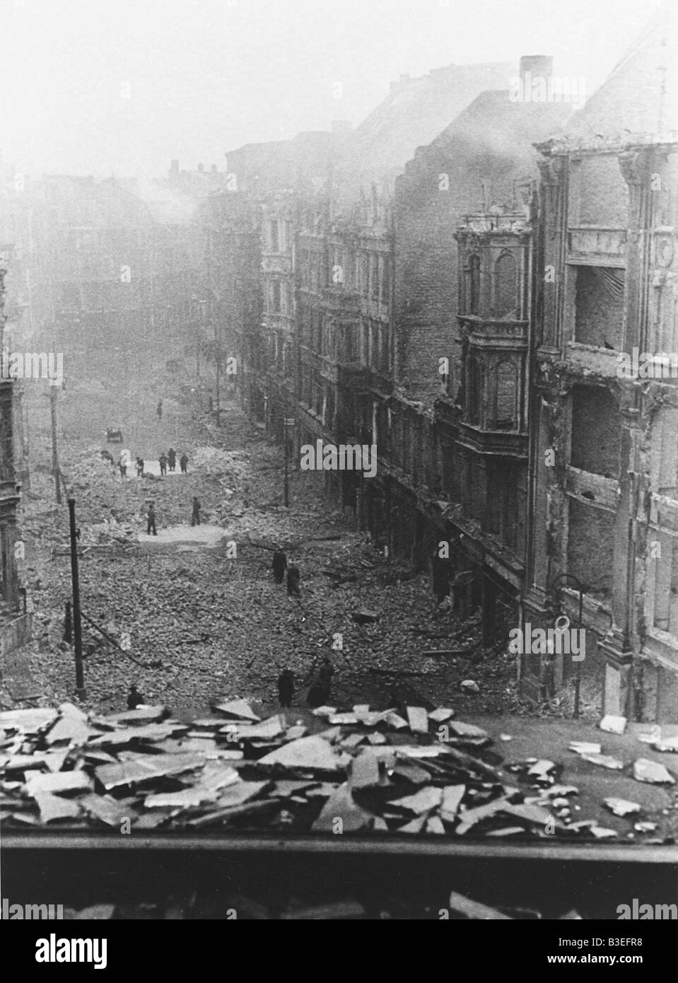 Rubble clearing / Berlin / 1945 Stock Photo