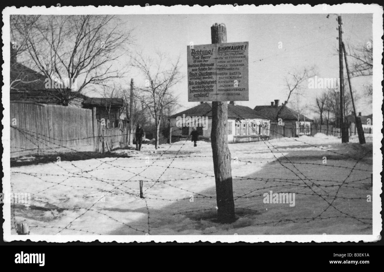 9 1941 10 24 A1 2 E Ghetto in Charkov Photo 1941 42 World War Two Russian Campaign Occupation of Charkov capital of the Ukraine Stock Photo