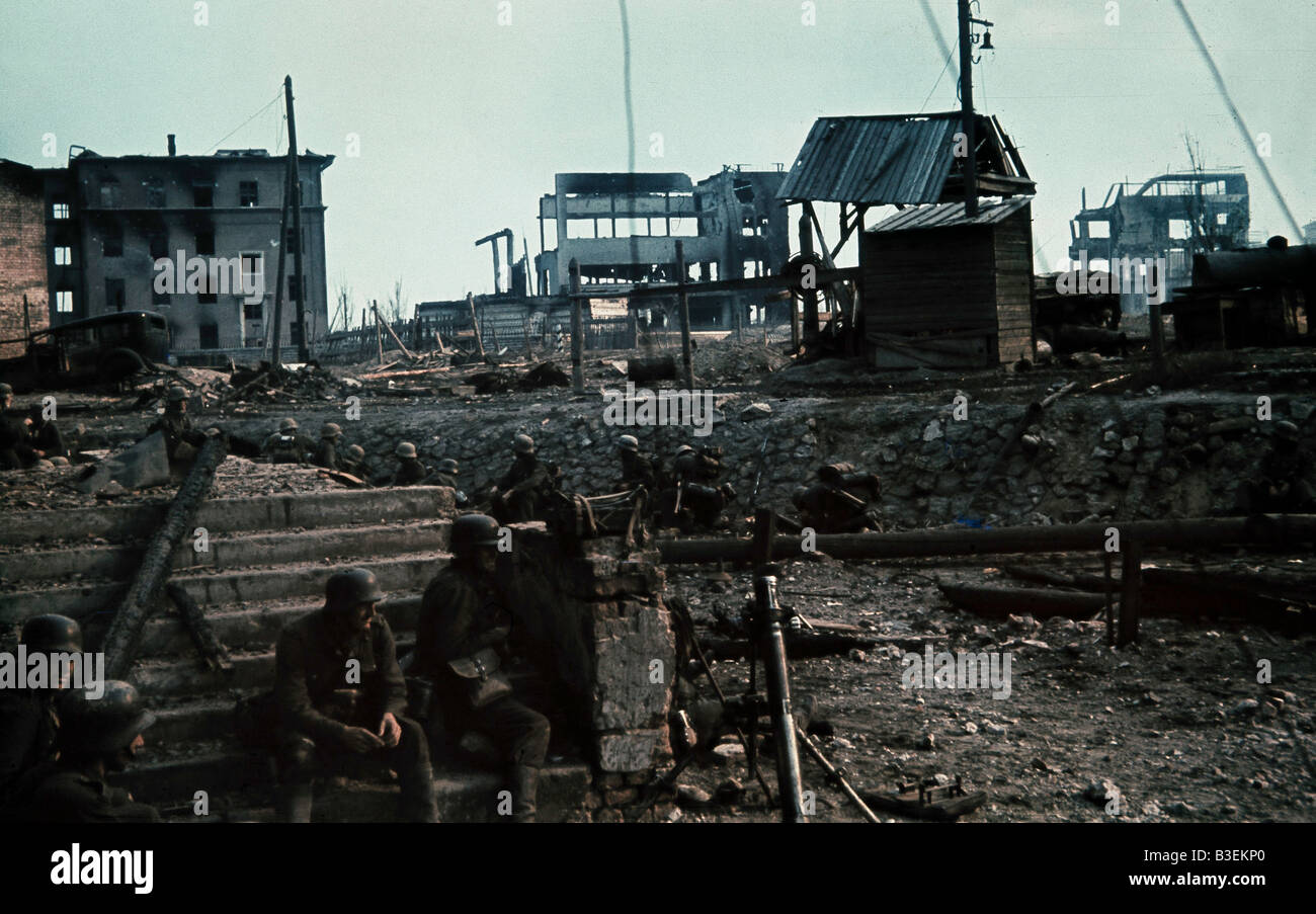 Raiding party in Stalingrad, 1942 Stock Photo
