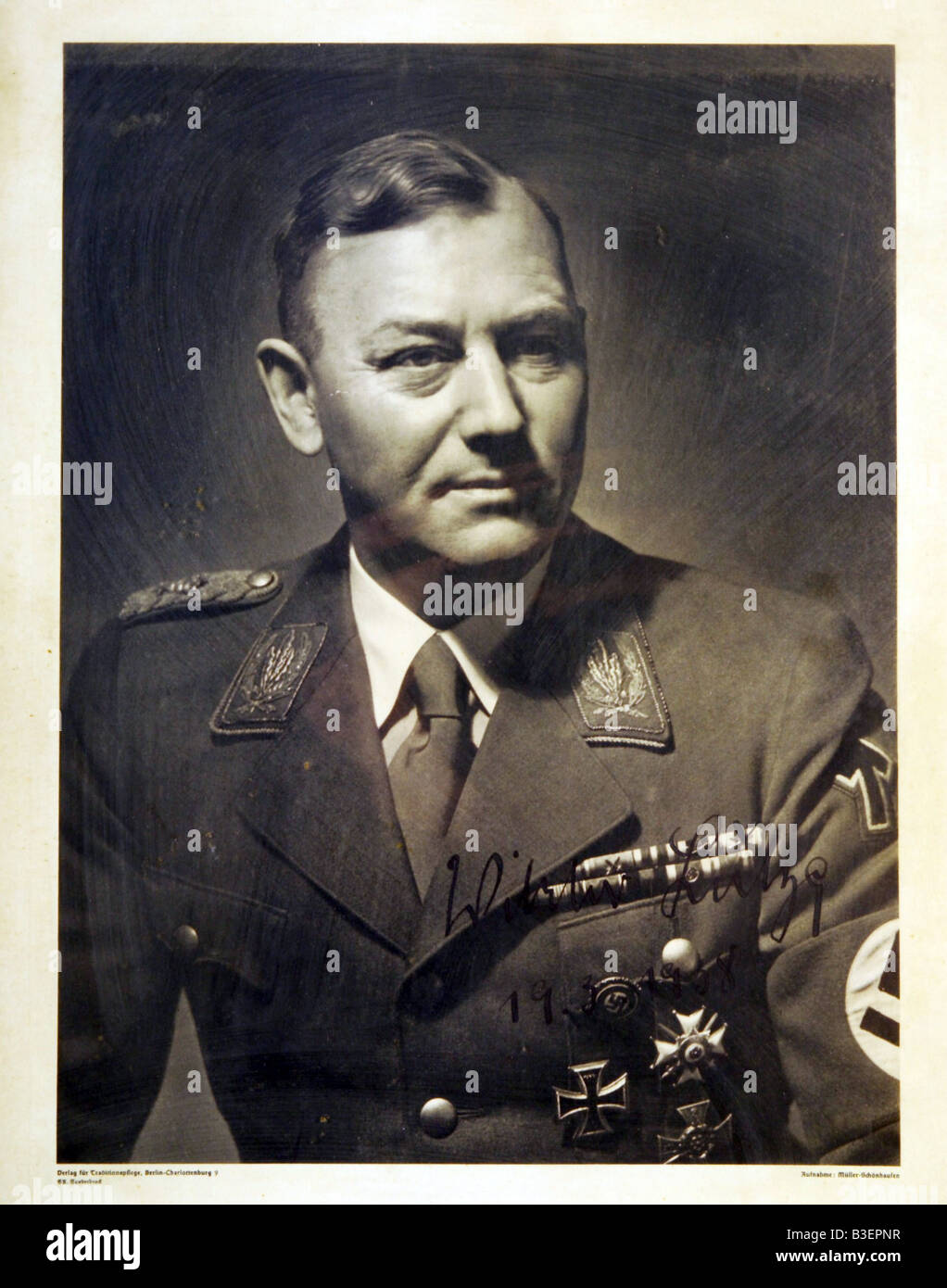 Lutze, Viktor, 28.12.1890 - 2.5.1943, German politician (NSDAP), Chief of Staff of the SA 1.7.1934 - 2.5.1943, half length, with signature, 19.3.1938, uniform, national socialism, nazism, nazi, Nazi Germany, Third Reich, 20th century, , Stock Photo