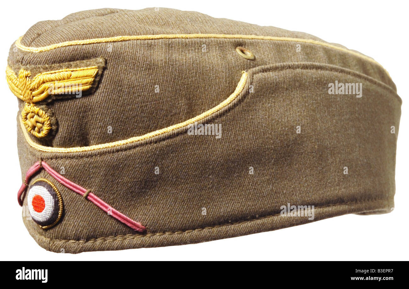 military, uniforms, Germany, caps, garrison cap for generals of the armoured corps, tropical dress, 1941 - 1945, Army, Wehrmacht, Third Reich, Second World War, North Afrika, German Africa Corps, , Stock Photo