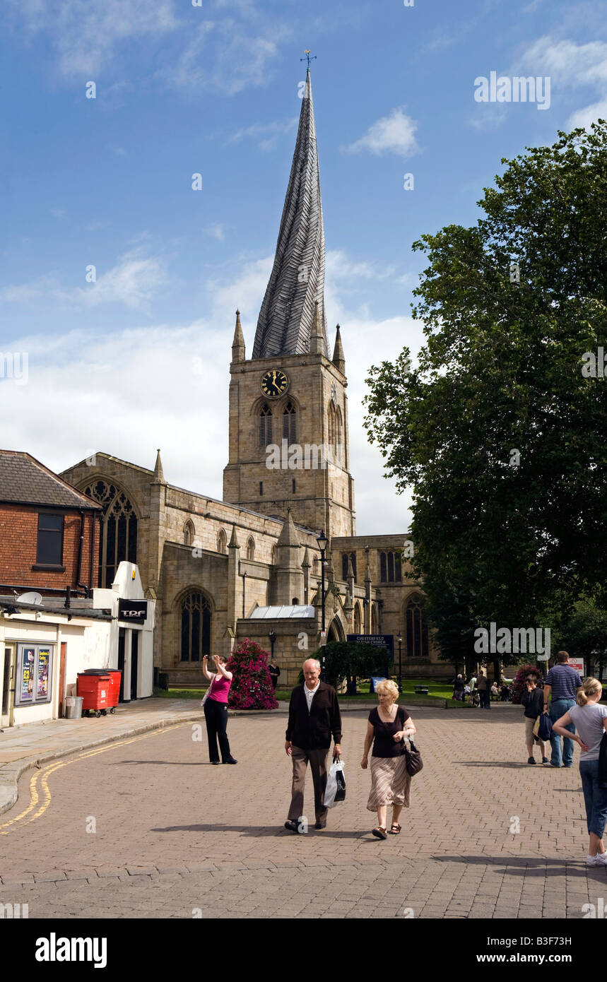 UK Derbyshire Chesterfield Rykneld Square parish church landmark crooked twisting spire Stock Photo