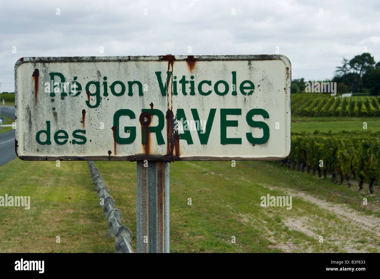 Graves wine vine Bordeaux France French Bordeaux Stock Photo Alamy