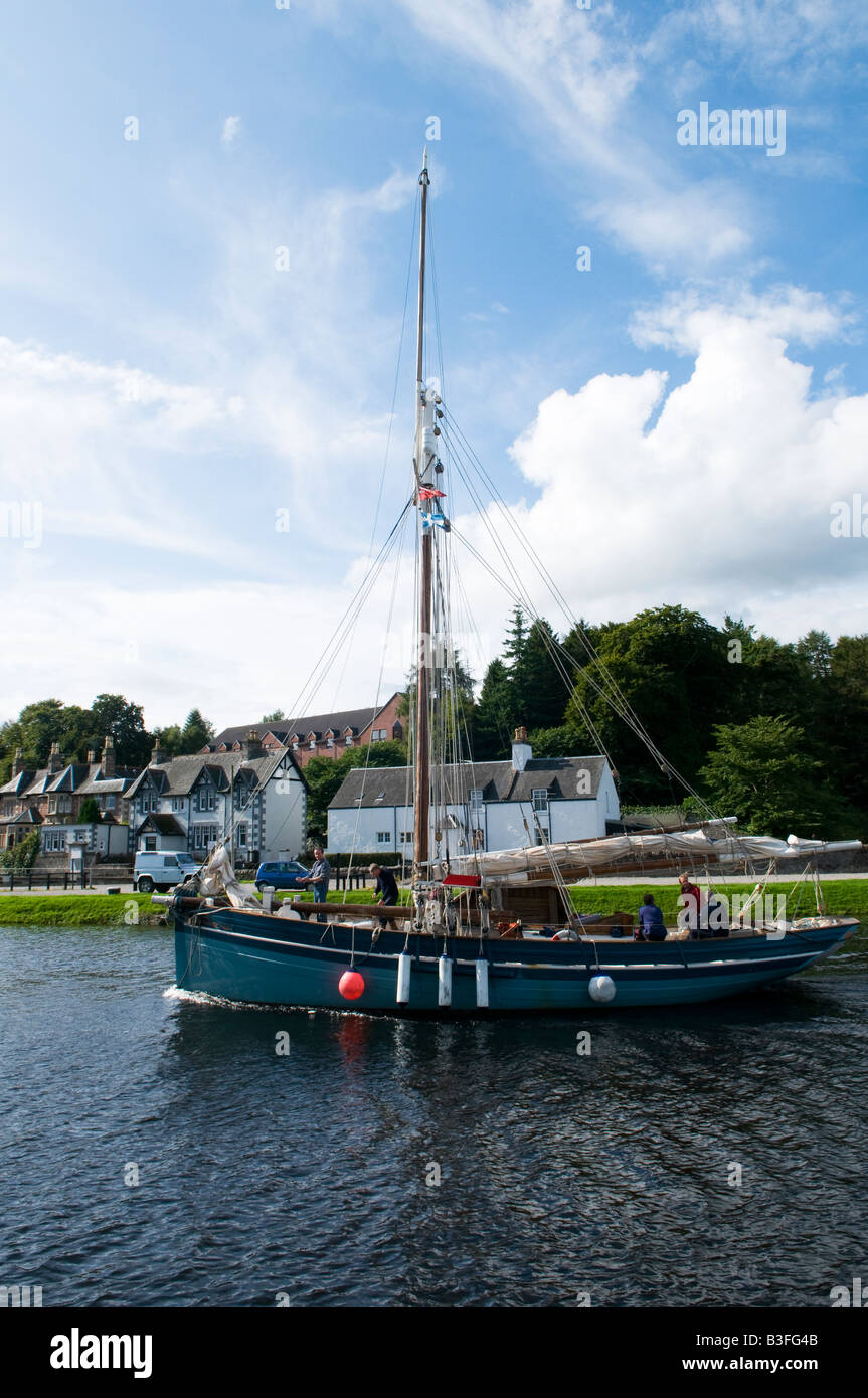 Traditional Gaff Cutter entering the Caledonain Canal at Inverness Stock Photo