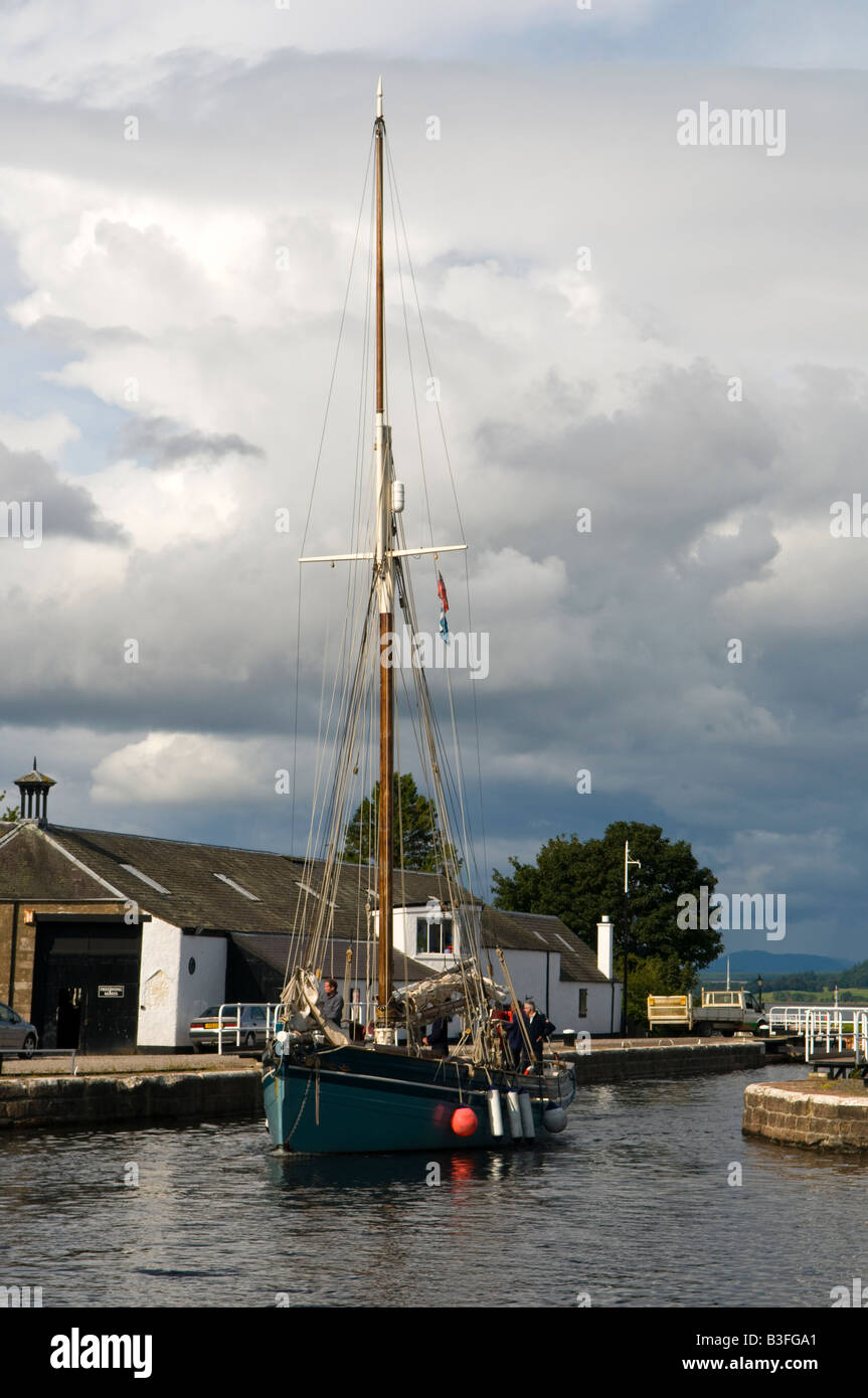 Traditional Gaff Cutter entering the Caledonain Canal at Inverness Stock Photo