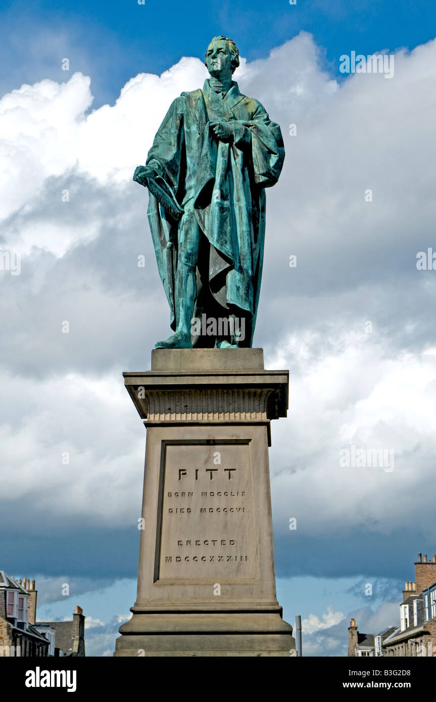 Edinburgh City Bronze Sculpted Statues in Street Stock Photo Alamy