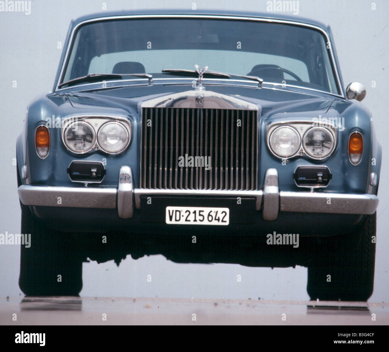 Car, Rolls Royce Silver Shadow, sedan, class of luxury, vintage car, model year 1976, 1970s, seventies, silver-blue, standing, f Stock Photo