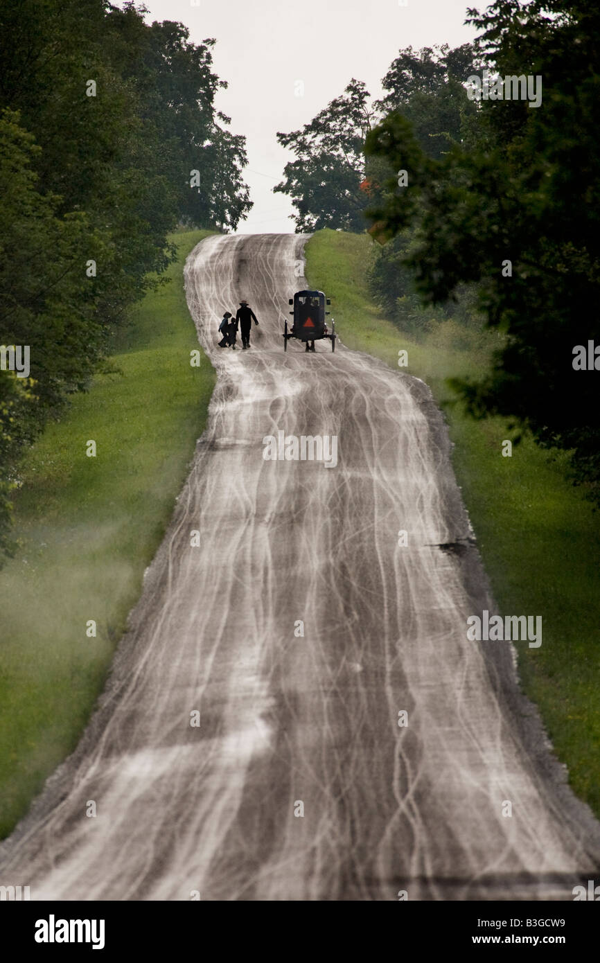 Amish family hires stock photography and images Alamy
