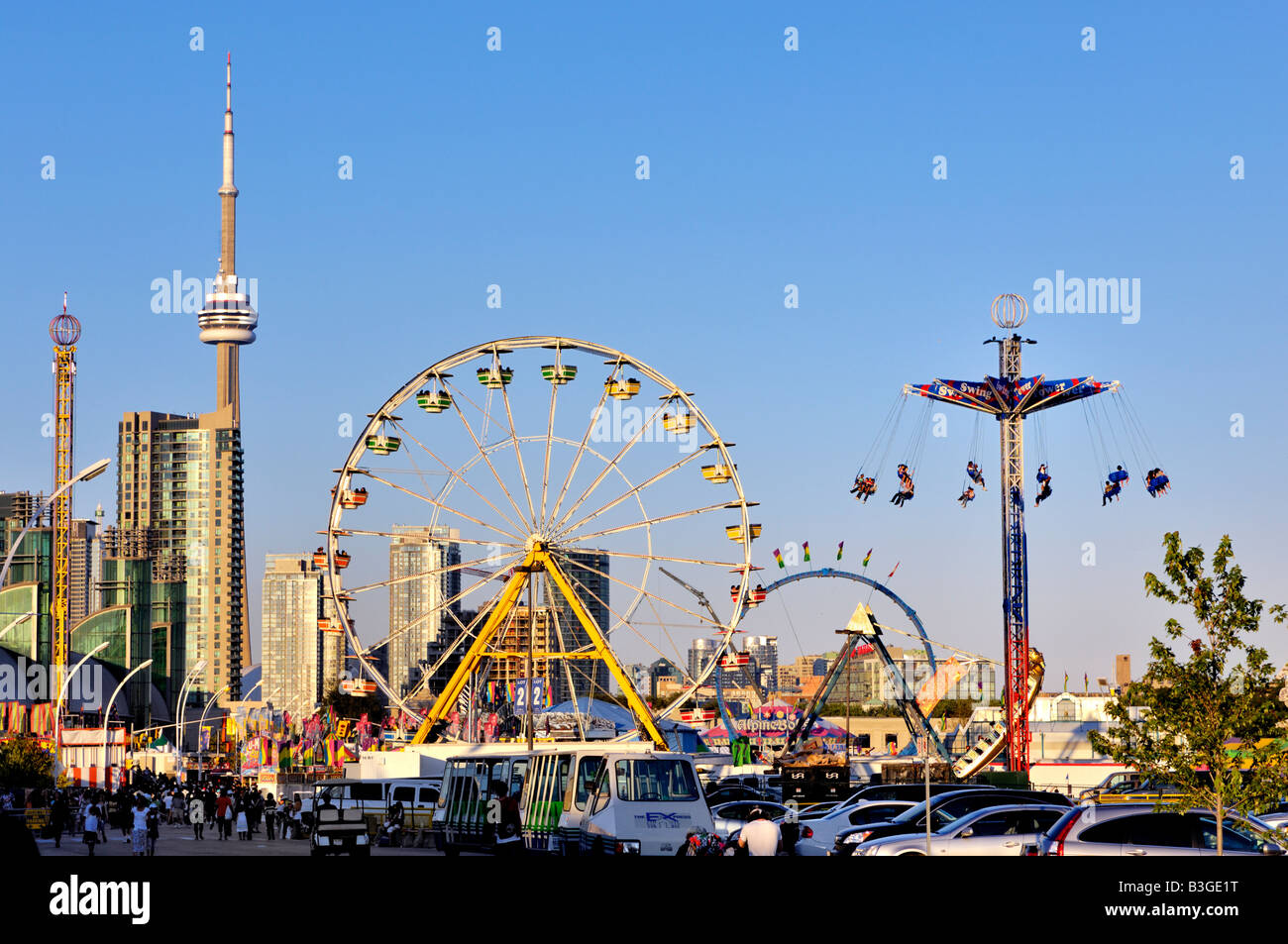 Amusement rides in Toronto Stock Photo - Alamy