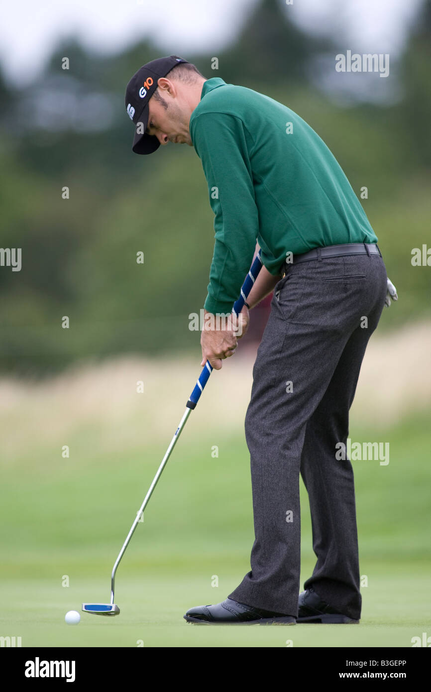 GLENEAGLES SCOTLAND AUGUST 29 Gregory Havret putting on his way to winning  the Johnnie Walker Classic PGA European Tour golf to Stock Photo - Alamy
