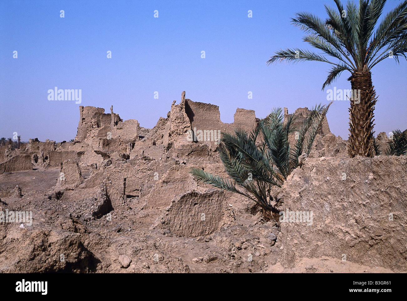 The ruins of the mud-built city of Germa or Garama at Wadi Al Hayat in the Sahara Desert, Libya. Stock Photo