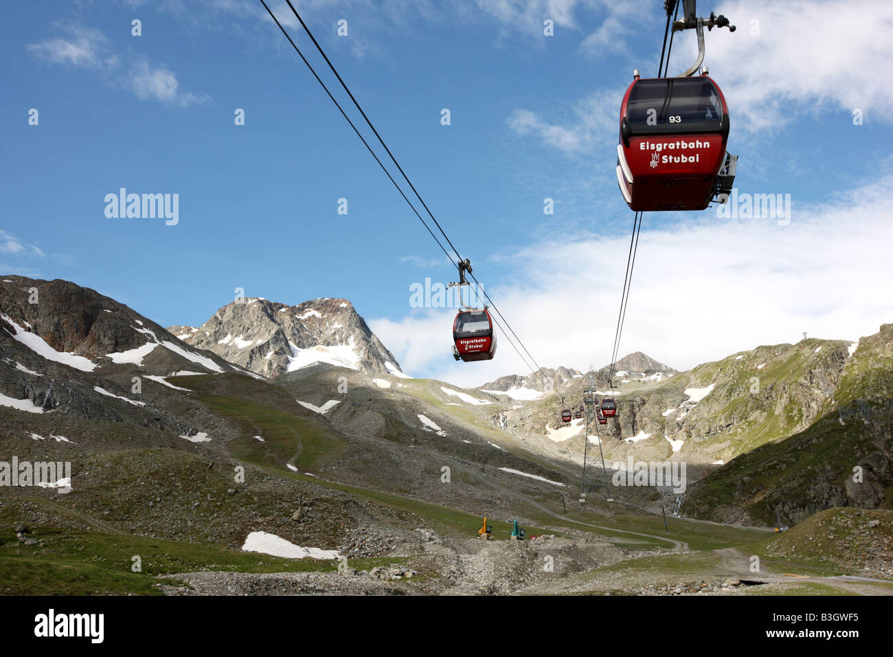 AUT, Austria, Tyrol: Stubaital, Stubai Valley. Driving with the ropeway to the Stubai glacier. Stock Photo