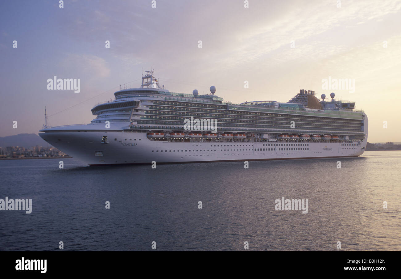 P&O Cruise lines flagship Ventura during early morning entry into the Port of Palma de Mallorca, Balearic Islands, Spain. Stock Photo