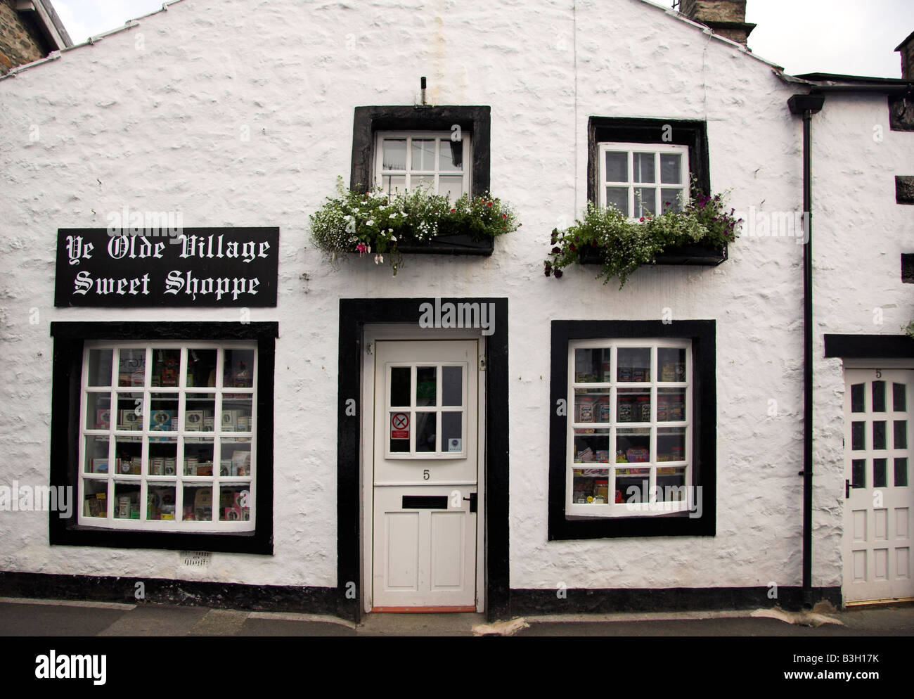 Ingleton village yorkshire hires stock photography and images Alamy