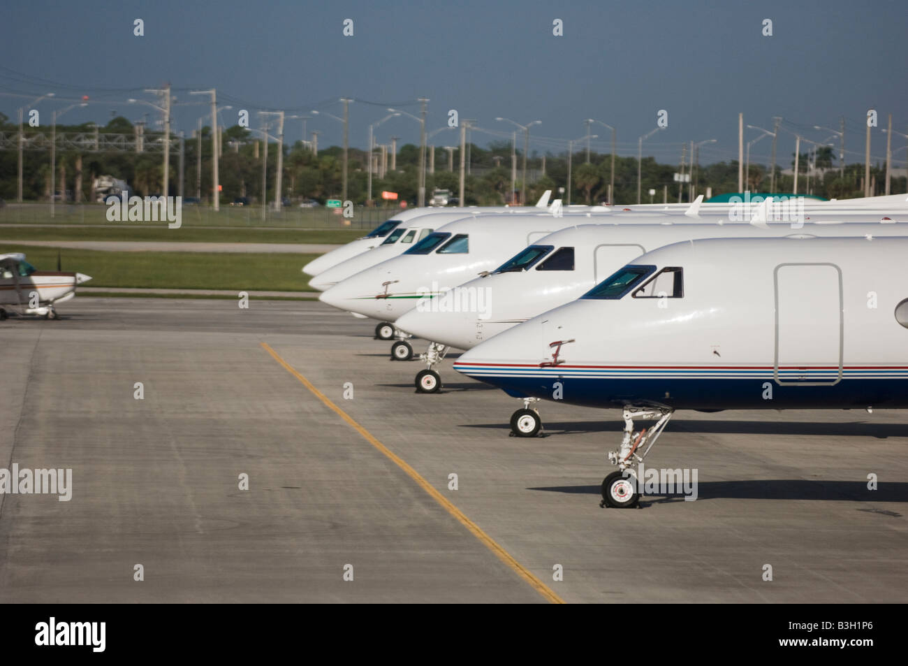 small jet aircraft on tarmac at airport private planes Stock Photo - Alamy
