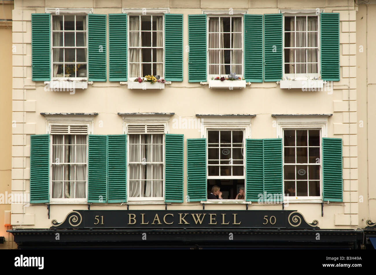 Two woman having a conversation in Blackwell café Stock